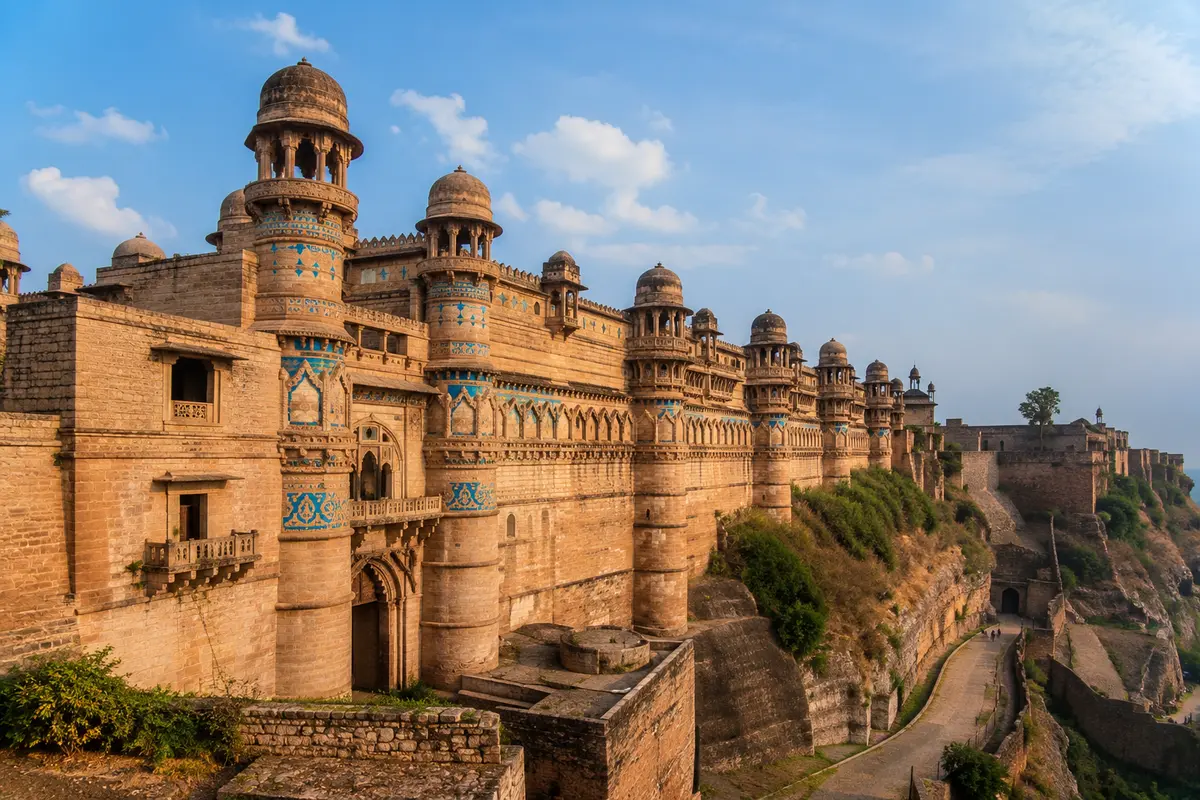 Gwalior Fort, 165 km from Kuno National Park